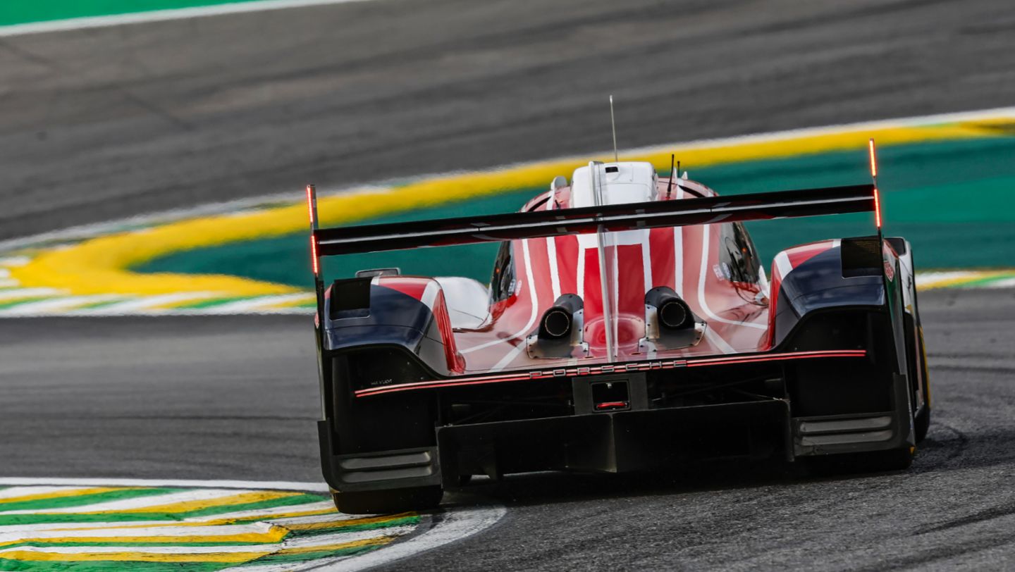 Porsche 963, Porsche Penske Motorsport (#6), Kevin Estre (F), Andre Lotterer (D), Laurens Vanthoor (B), WEC, Sao Paulo, Brazil, 2024, Porsche AG