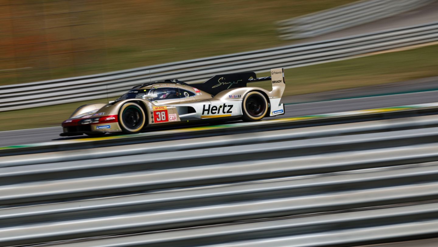 Jenson Button (UK), Phil Hanson (UK), Oliver Rasmussen (DK), Porsche 963, Hertz Team Jota (#38), 2024, Porsche AG