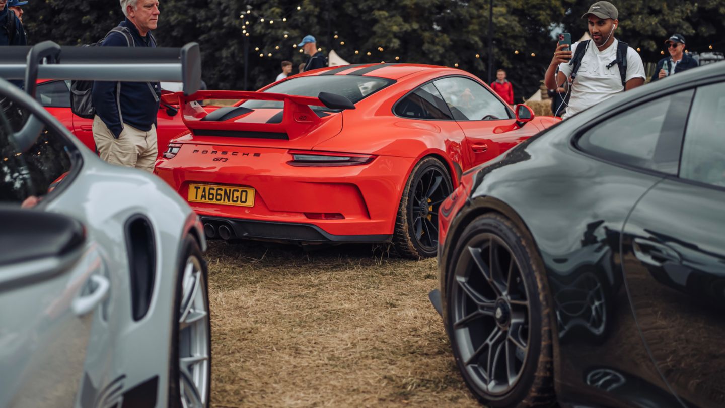911 GT3 RS, 911 GT3 (991.2), 911 GT3 with Touring package, Goodwood Festival, 2024, Porsche AG