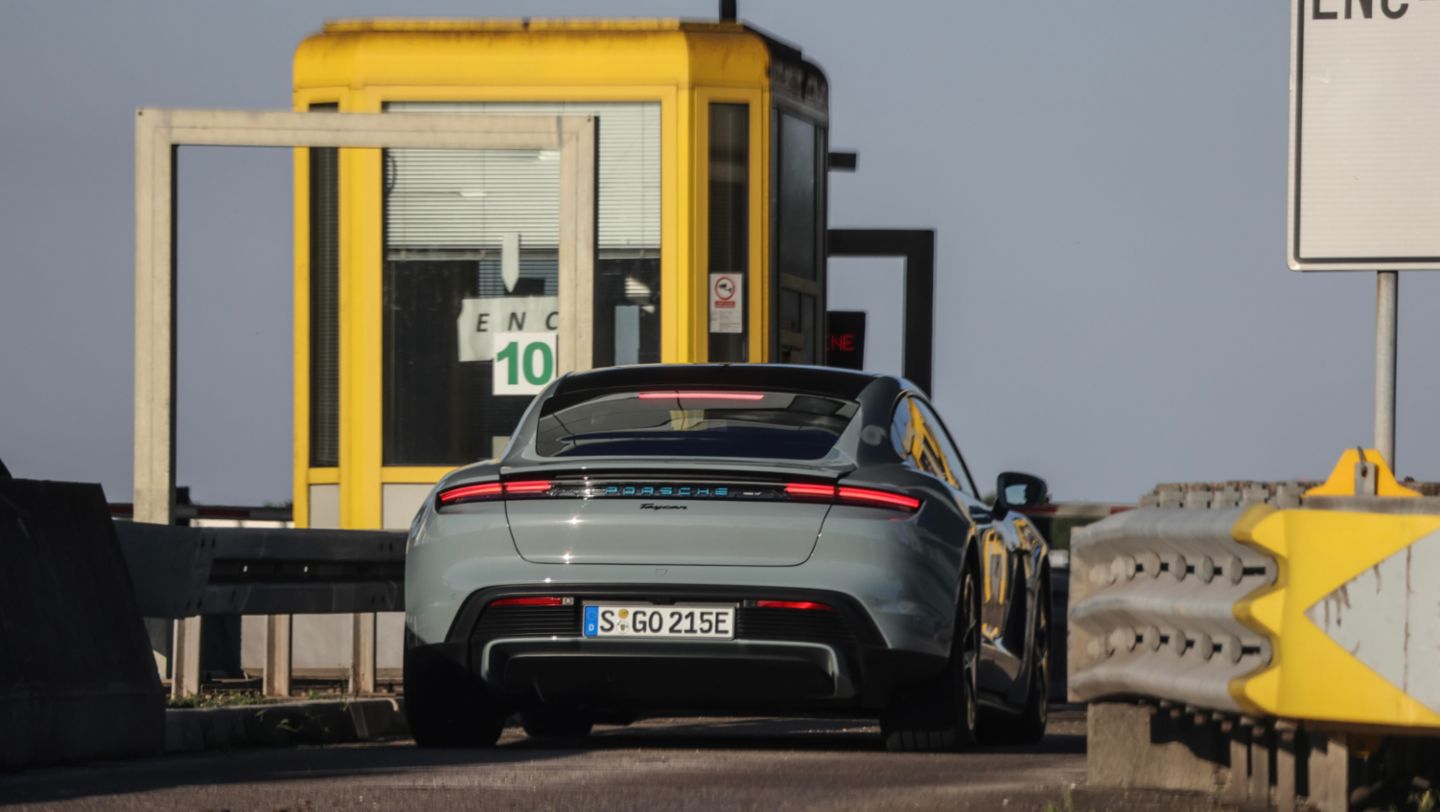 Taycan mit Performance Batterie Plus, Roadtrip Stuttgart - Istanbul - Stuttgart, 2024, Porsche AG