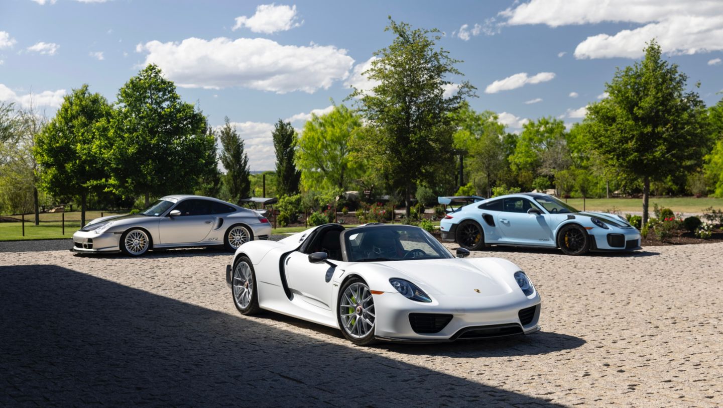 911 GT2 (996), 918 Spyder Weissach-Paket, 911 GT2 RS (991) (l-r), San Antonio, USA, 2024, Porsche AG