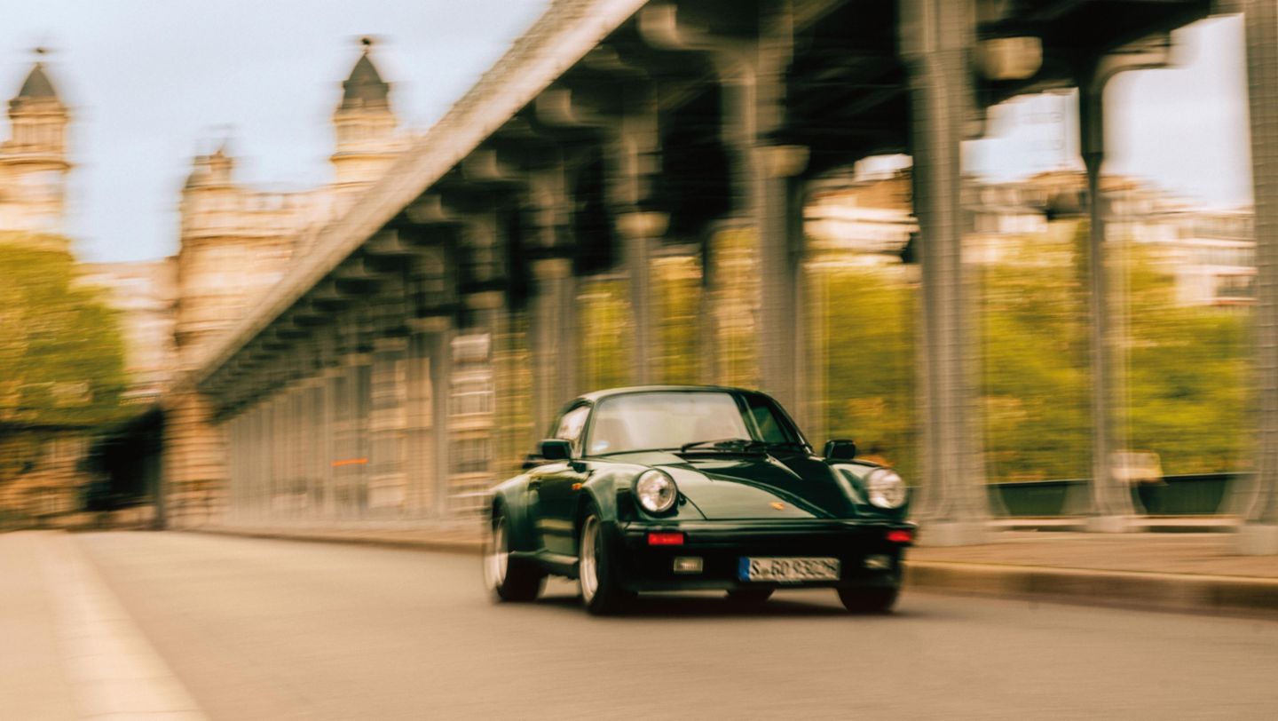 Porsche 911 Turbo 3.3 (930), Paris, 2024, Porsche AG