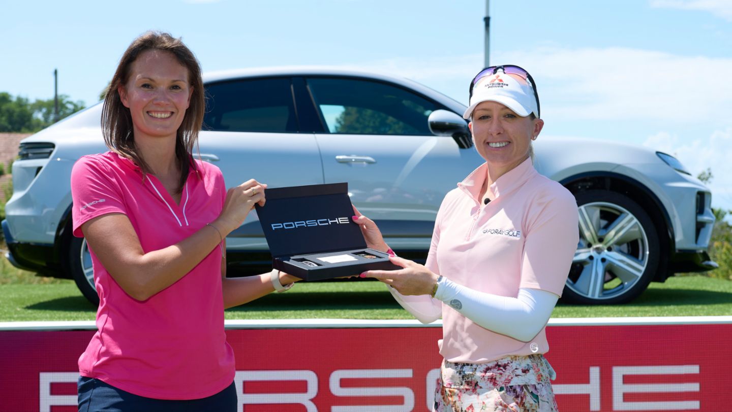 Julia Müller, Porsche Golfsport Sponsoring, Jodi Ewart Shadoff, Macan Turbo Electric, The Amundi Evian Championship, 2024, Porsche AG