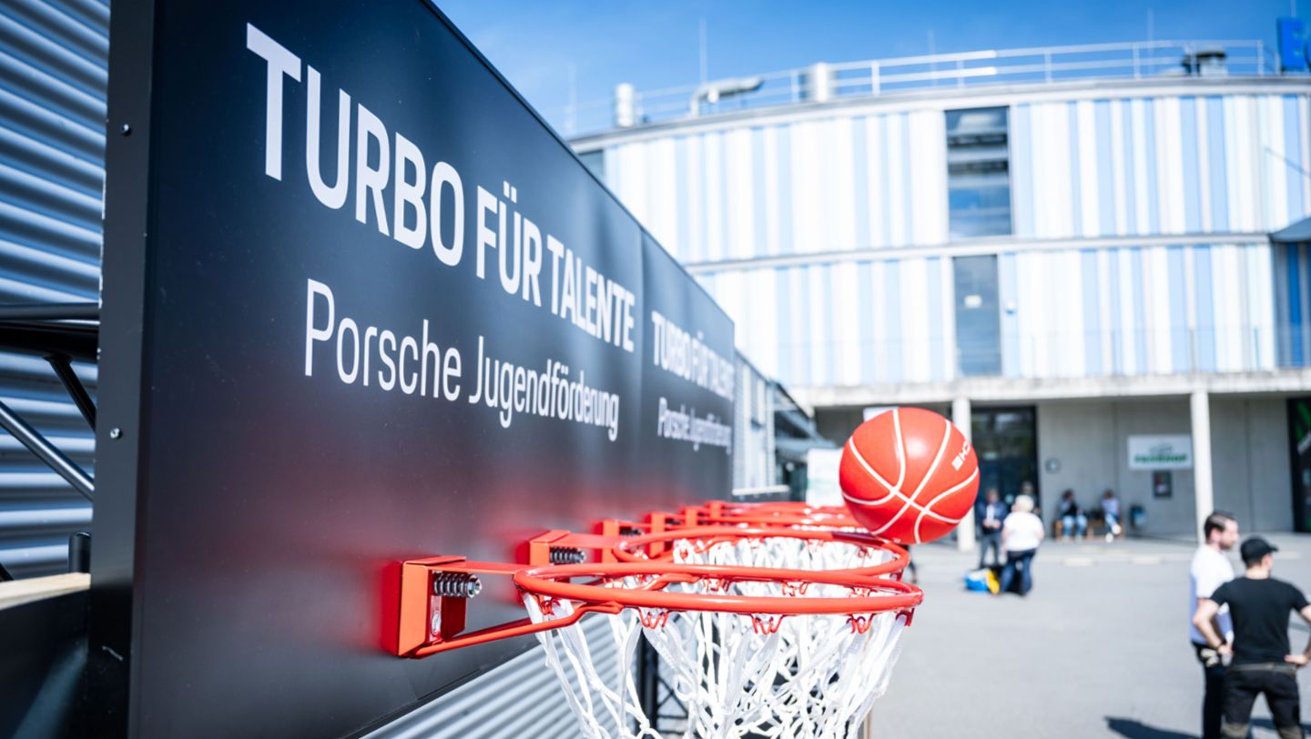 Porsche Eishockey Cup, 2024, Porsche AG