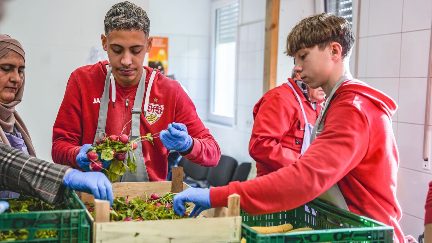 Talente Hand in Hand, VfB Stuttgart U15, Schwäbische Tafel, 2024, Porsche AG