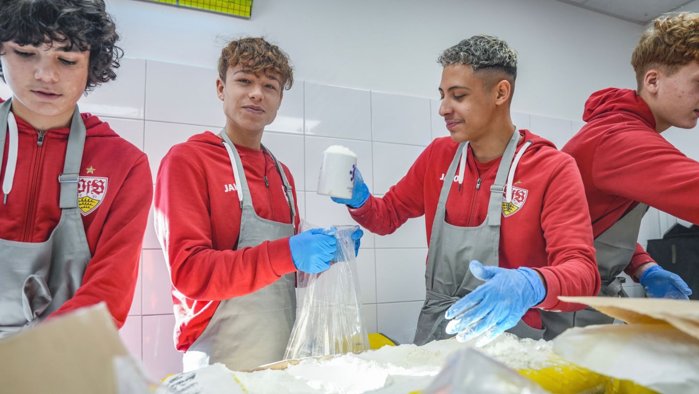 Talente Hand in Hand, VfB Stuttgart U15, Schwäbische Tafel, 2024, Porsche AG