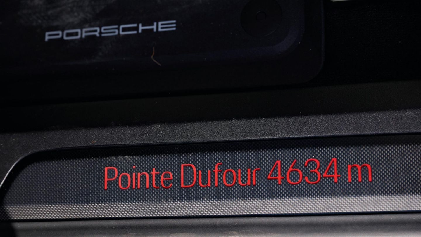 Taycan 4S Cross Turismo, Interieur, Wallis, Schweiz, 2025, Porsche AG