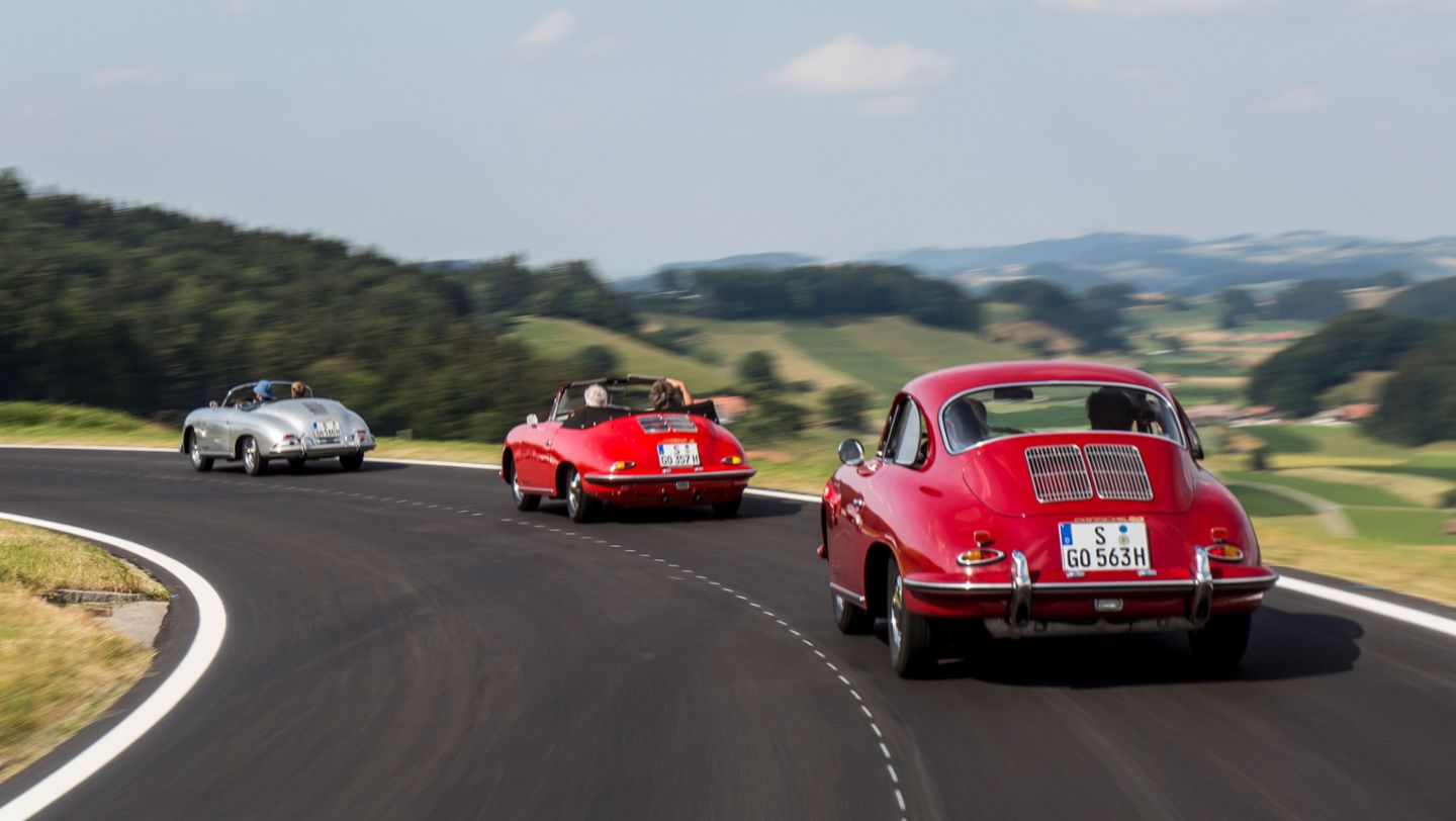 从左到右依次为 356 A 1600 S Speedster, 356 B 2000 GS Carrera 2 Cabriolet, 356 B 1600 Super 90 Coupé