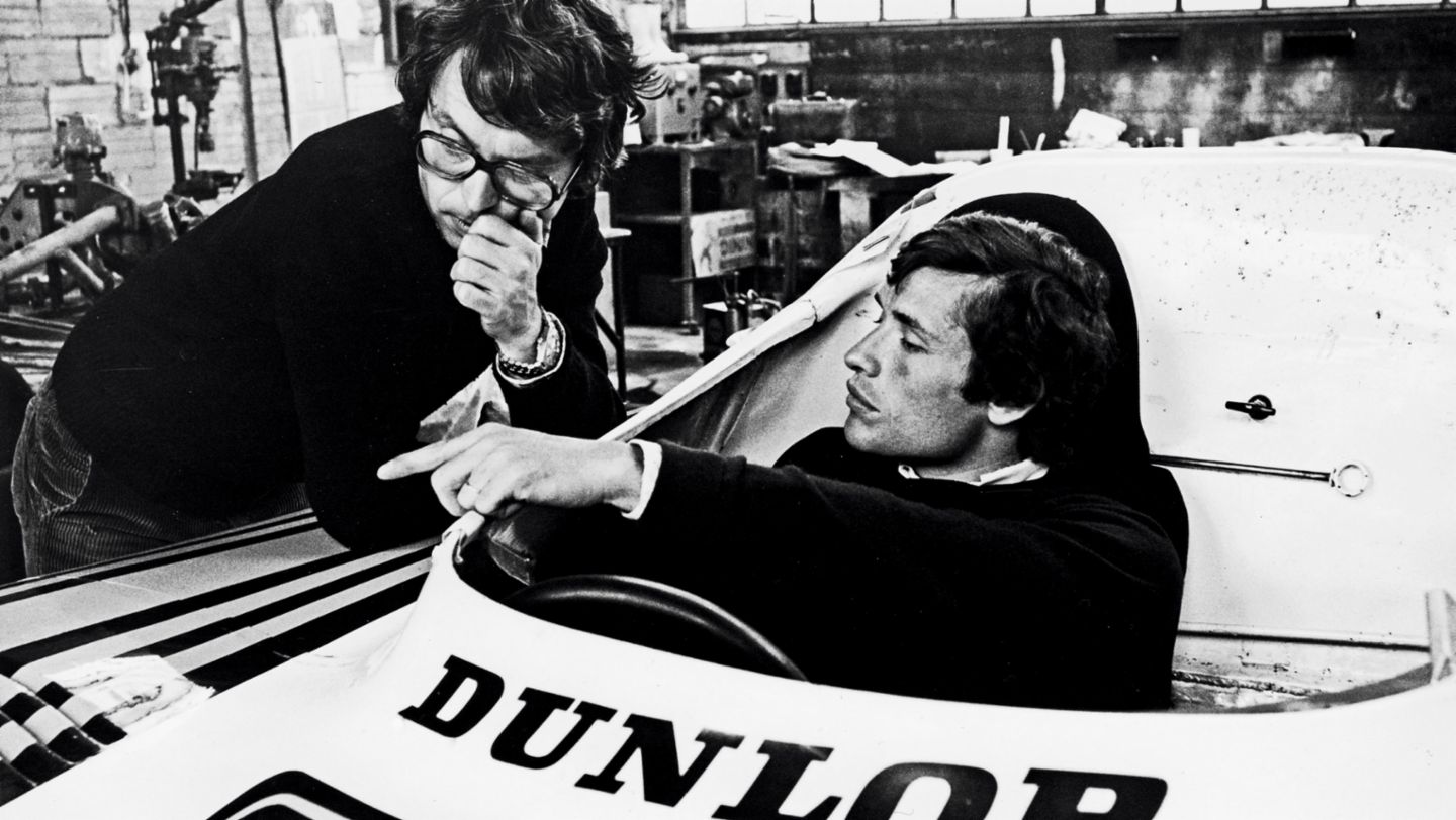 Wolfgang Berger, racing engineer, Jacky Ickx, six-time overall winner at Le Mans, auto shop, Teloché, 1977, Porsche AG