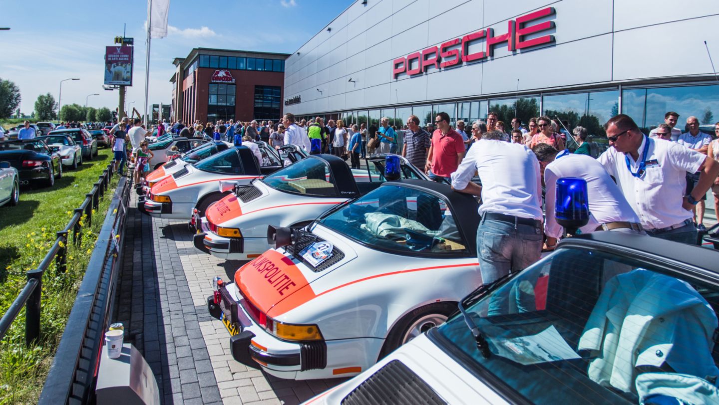 911 Targa, Rijkspolitie, police, Porsche Classic Center Gelderland, Netherlands, 2017, Porsche AG
