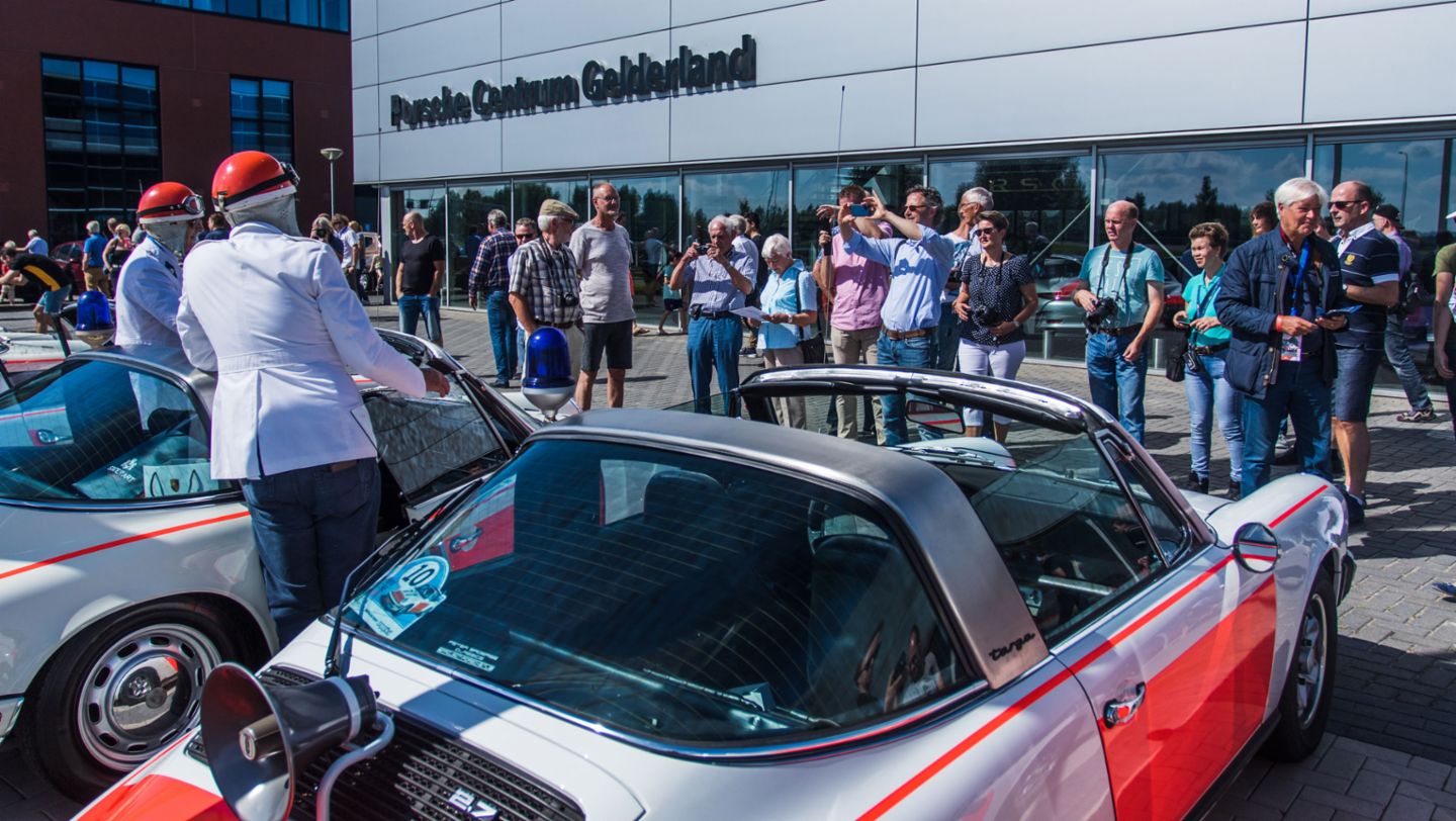 911 Targa, Rijkspolitie, policía, Porsche Classic Center Gelderland, Países Bajos, 2017, Porsche AG