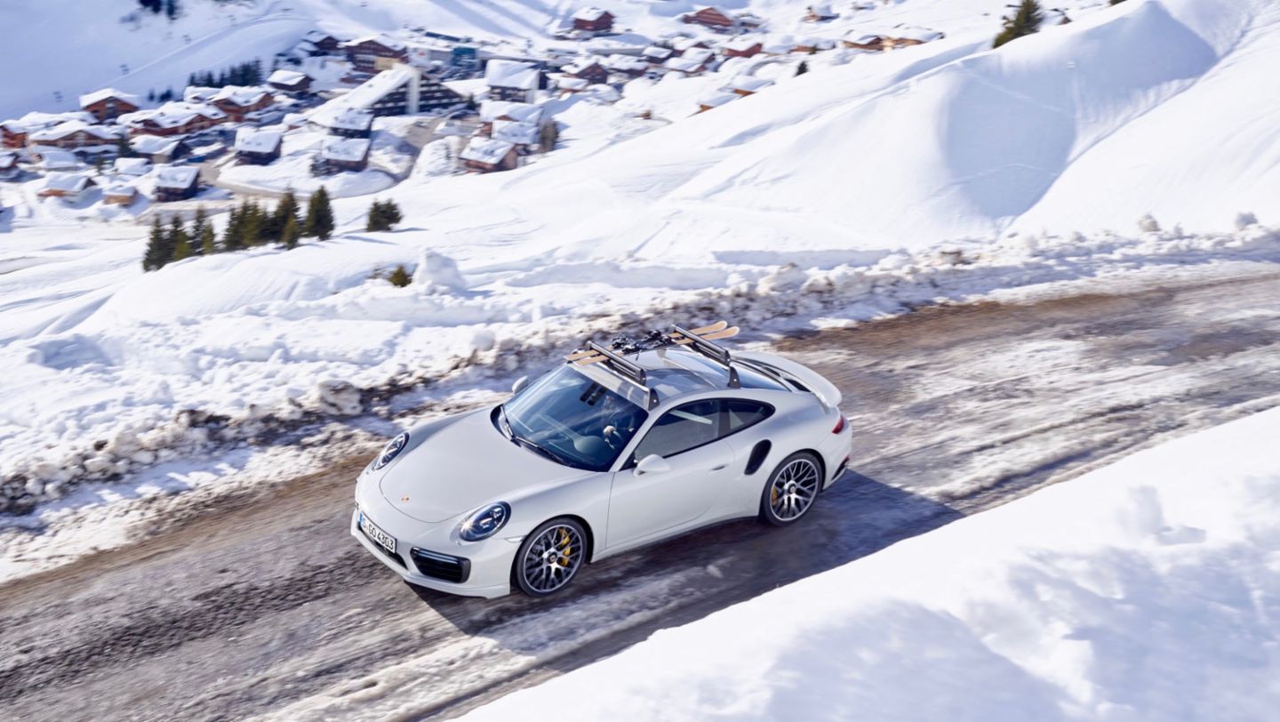 911 Turbo S, Swiss Alps, 2018, Porsche AG