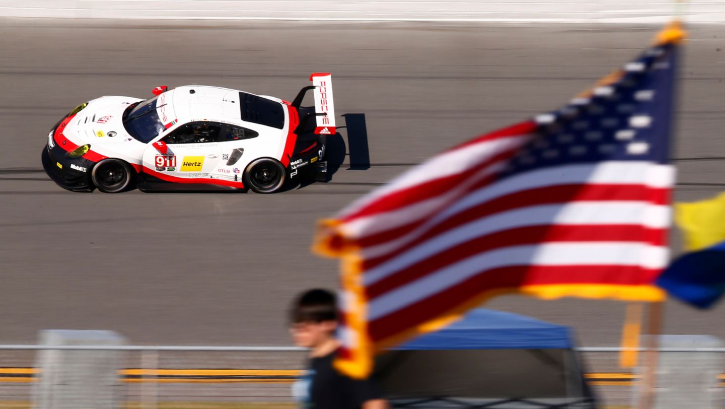 911 RSR, The Roar before the Rolex24, Daytona, USA, 2017, Porsche AG