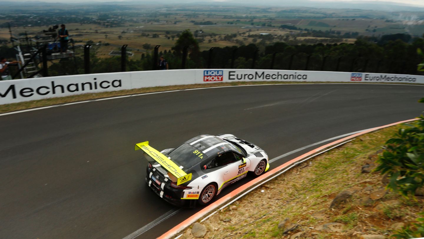 Porsche 911 GT3 R, Intercontinental GT Challenge, Bathurst, Australia, Porsche AG, 2017