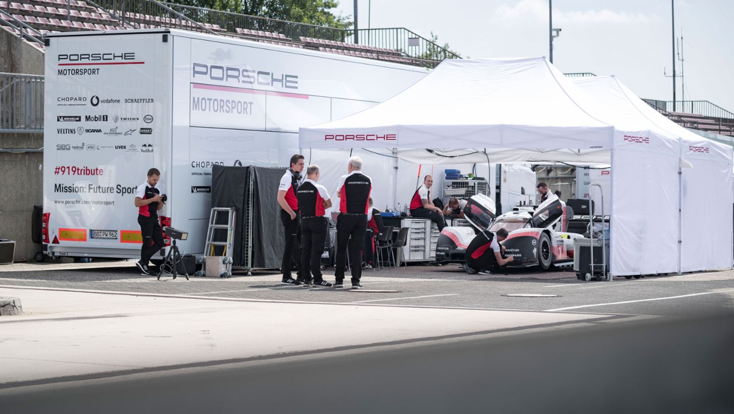 保时捷 919 Hybrid Evo 刷新纽博格林北环赛道圈速纪录