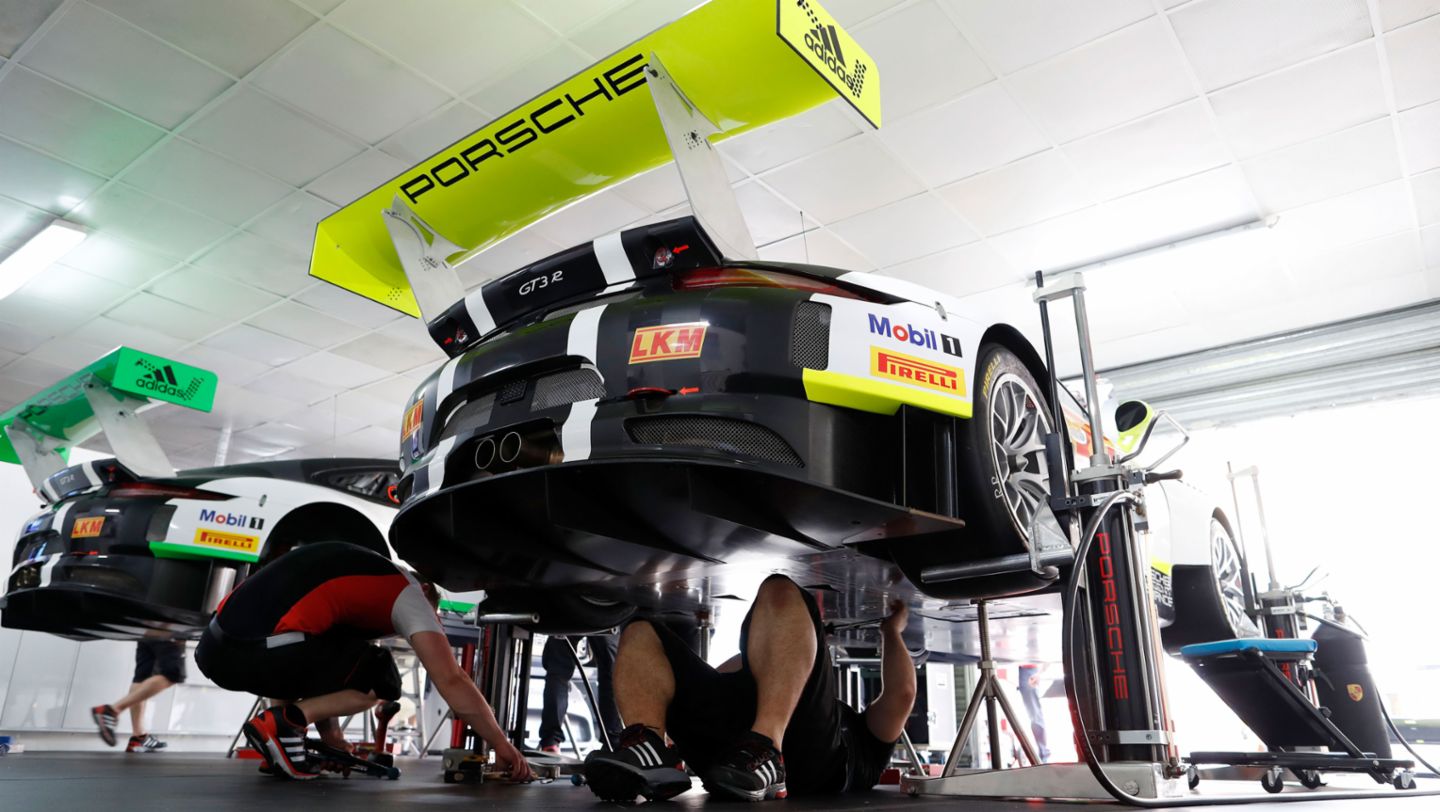 911 GT3 R, Team Manthey Racing, FIA GT World Cup, Macau/China, 2016, Porsche AG