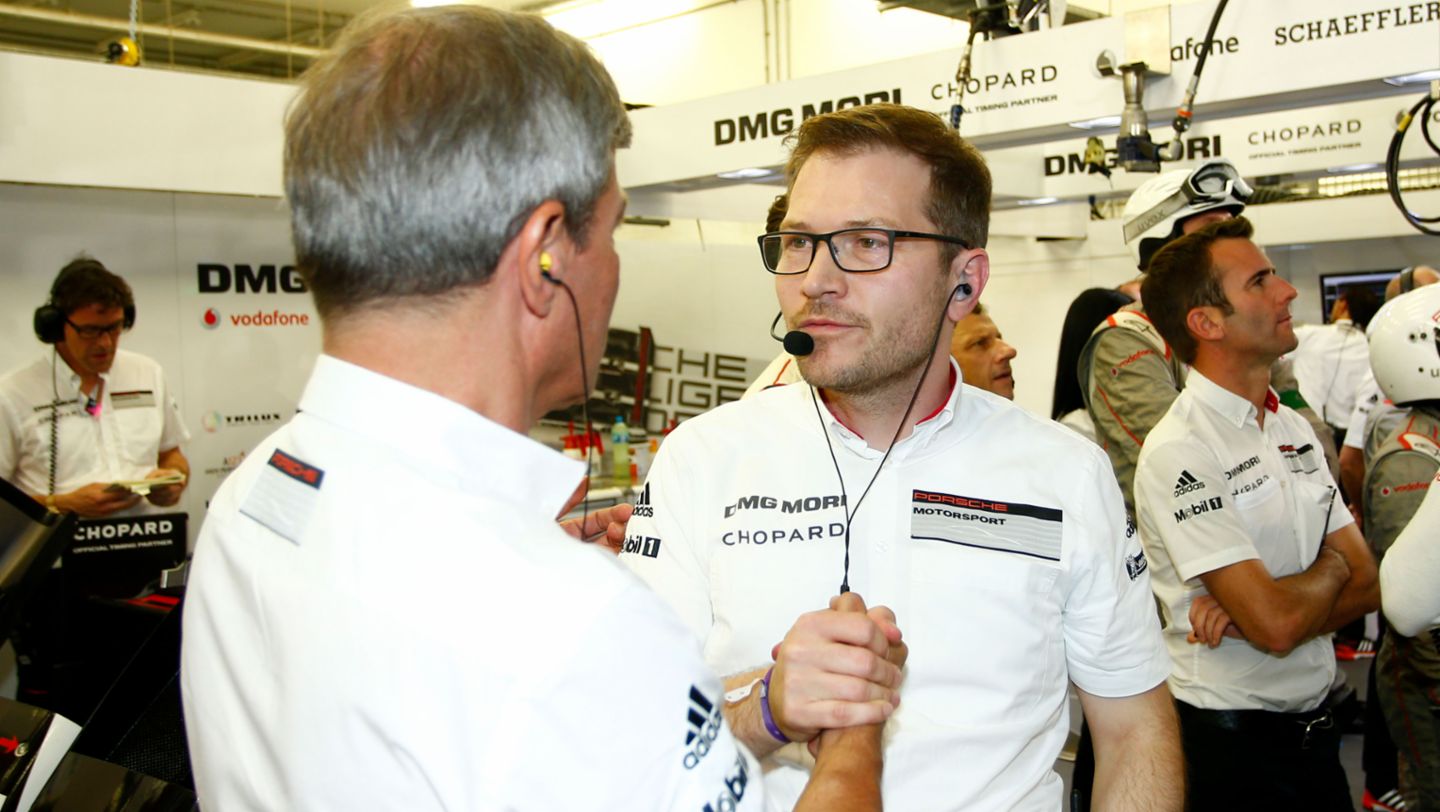 Fritz Enzinger, Leiter LMP1, Andreas Seidel, Teamchef, l-r, Qualifying, WEC, Bahrain, 2016, Porsche AG