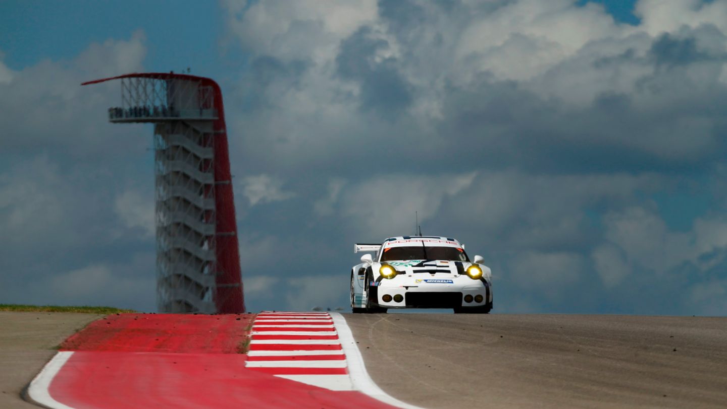 Porsche 911 RSR (92), Porsche Team Manthey: Patrick Pilet, Frederic Makowiecki, FIA WEC Austin 2015, Porsche AG