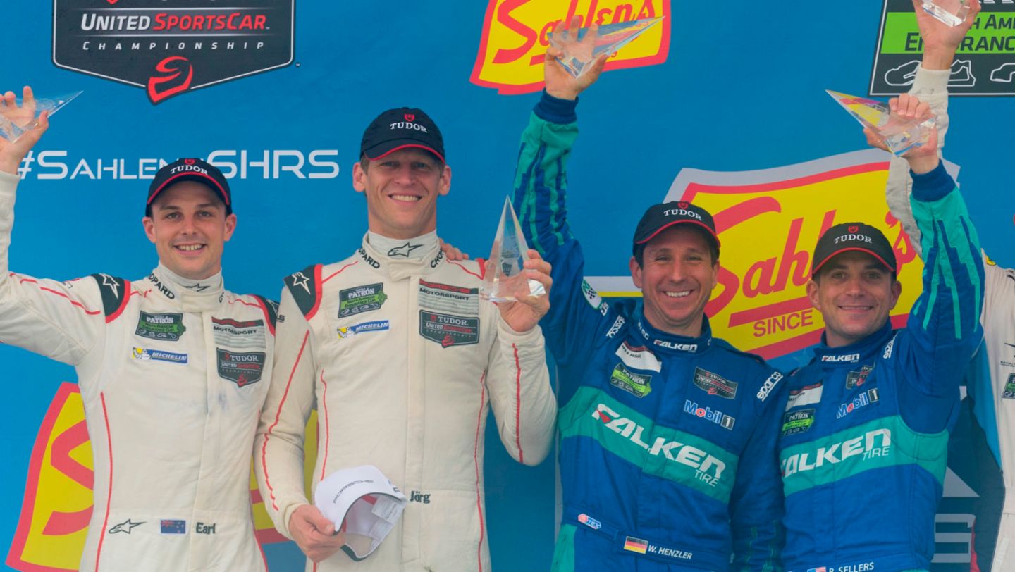 Earl Bamber, Jörg Bergmeister, Wolf Henzler, Bryan Sellers (l-r), Watkins Glen 2015, Porsche AG