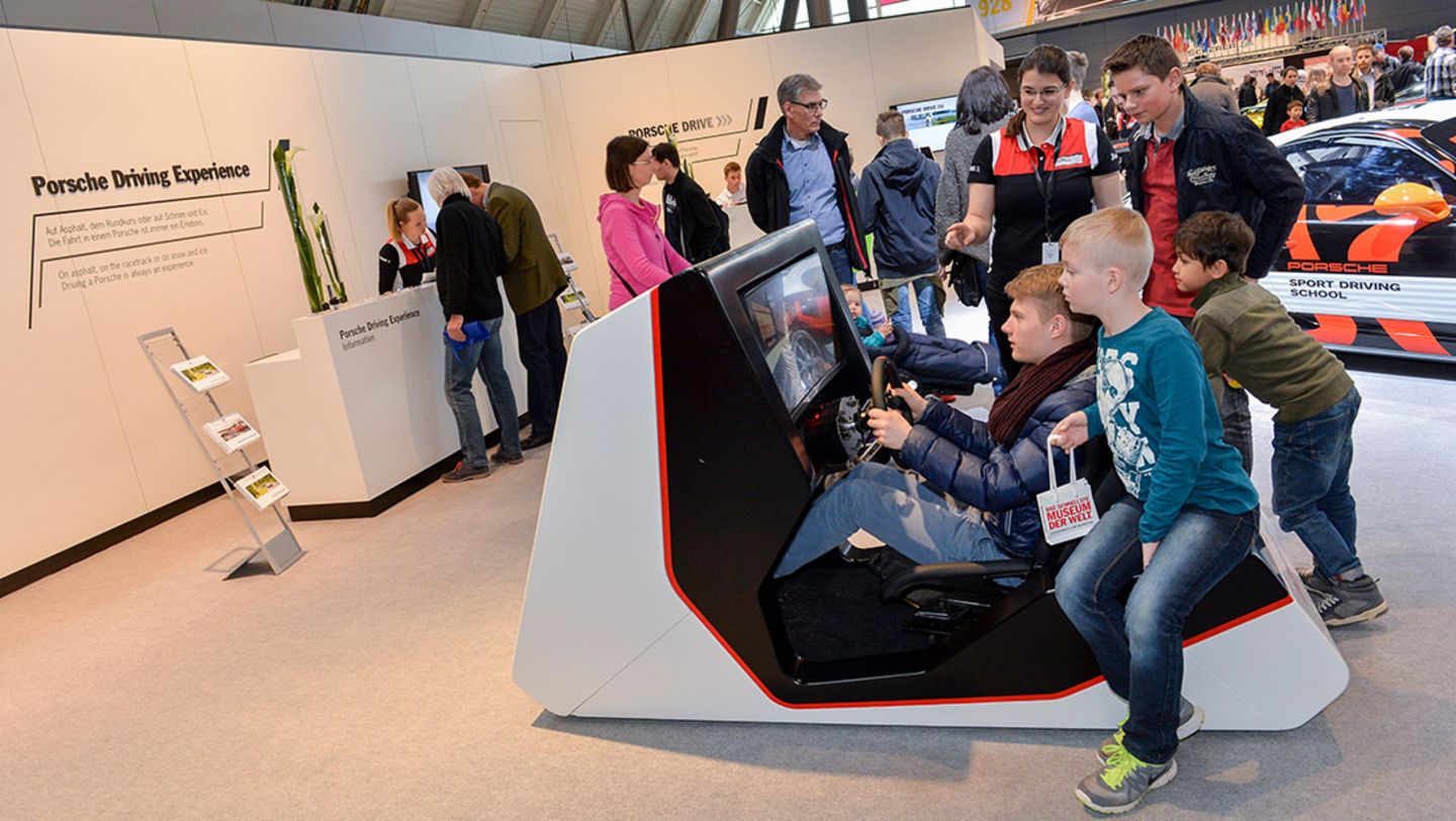 Racing simulator, Retro Classics, Stuttgart, 2016, Porsche AG