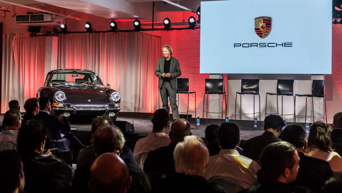 Tony Hatter, Leiter der Abteilung Design Qualität Style bei Porsche, Design Forum, New York City, 2017, Porsche AG