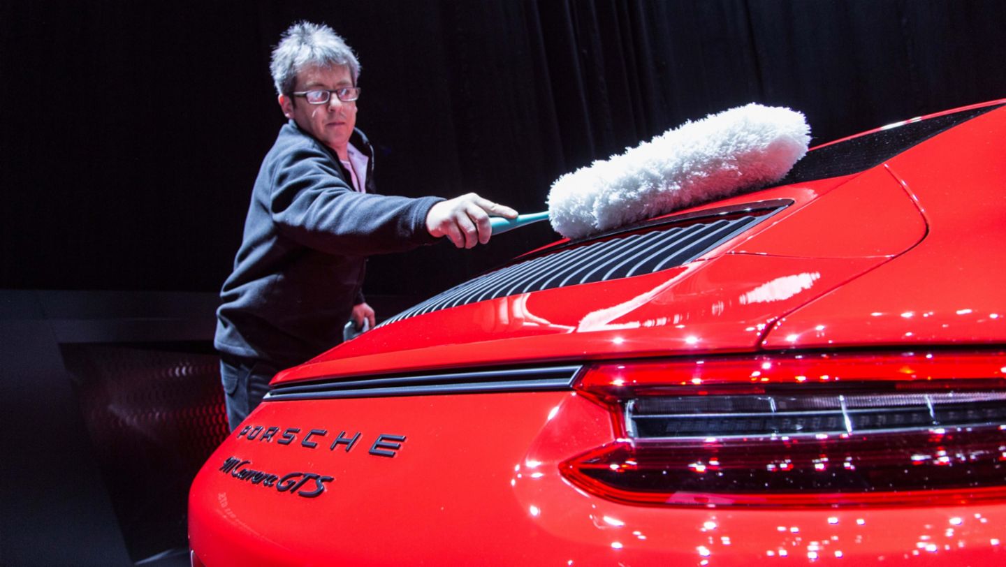 911 Carrera GTS, final rehearsal, Geneva International Motor Show, 2017, Porsche AG