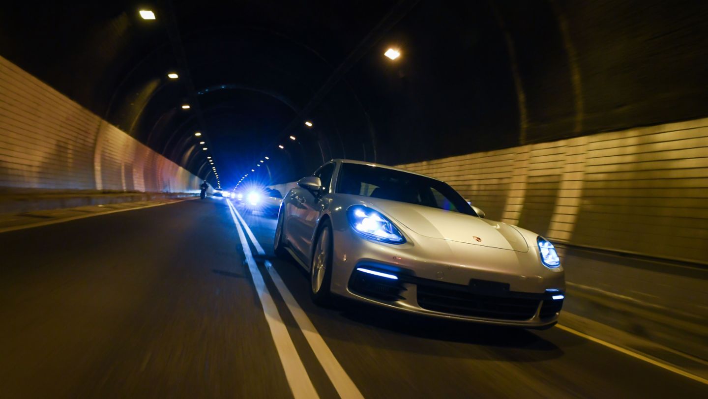 Panamera 4S, Two Trails Media Drive, Taiwan, 2017, Porsche AG