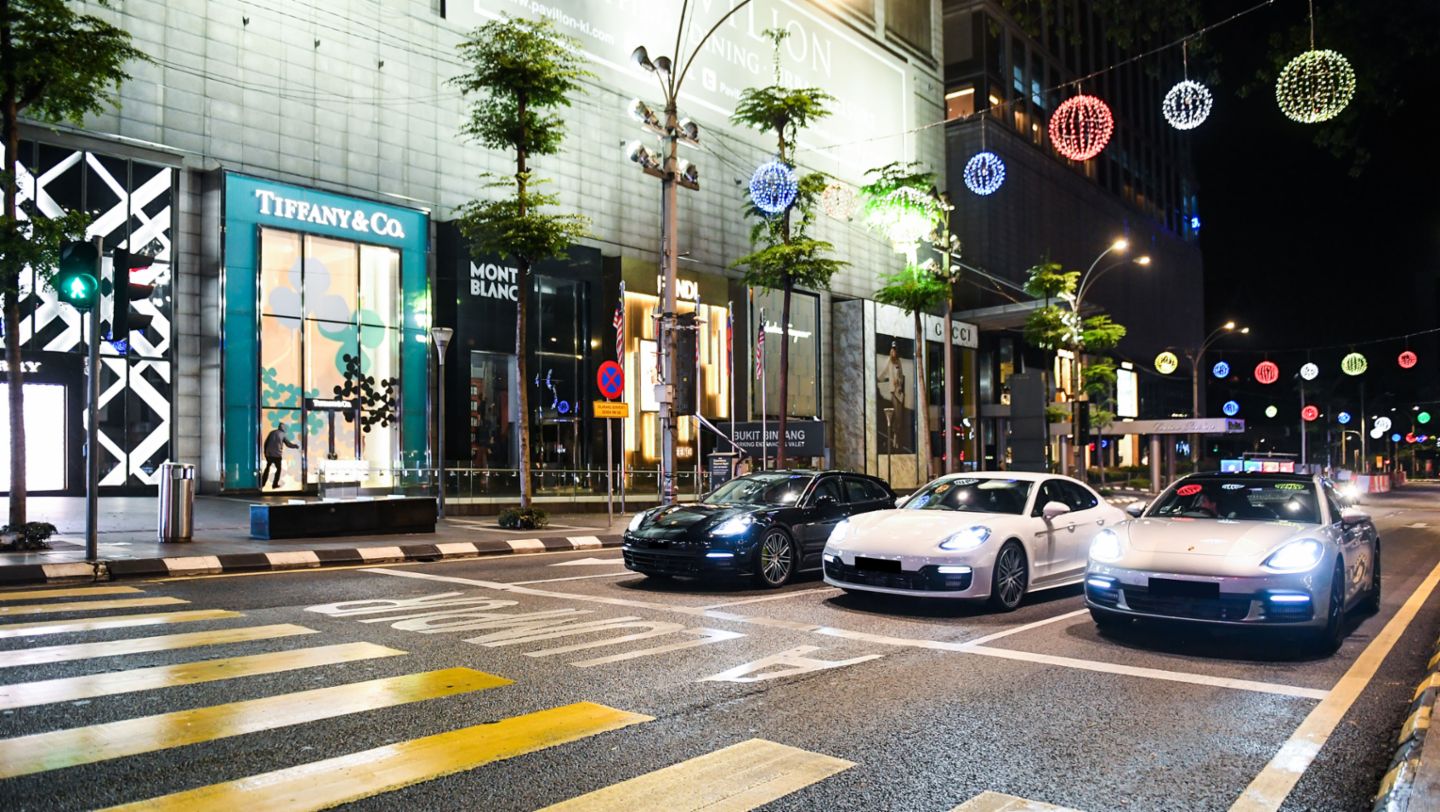 Panamera Turbo S E-Hybrid Sport Turismo, Panamera 4 E-Hybrid, Panamera Turbo S E-Hybrid, E-Performance Nights, Kuala Lumpur, 2018, Porsche AG