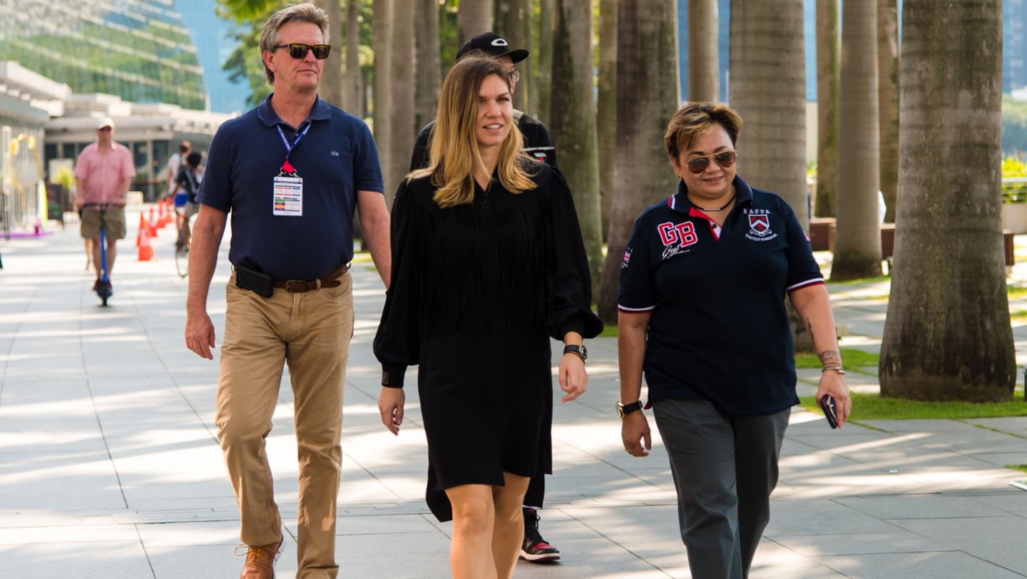 Simona Halep, winner of the “Porsche Race to Singapore”, 718 Boxster GTS, Singapur, 2018, Porsche AG
