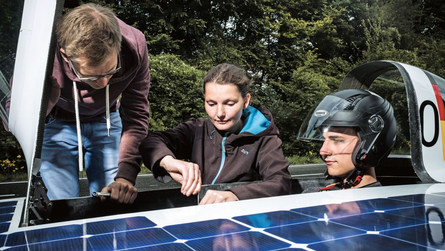 Markus Eckstein, Christiane Rupp y Marc Locke (izq. a der.), 2017, Porsche AG