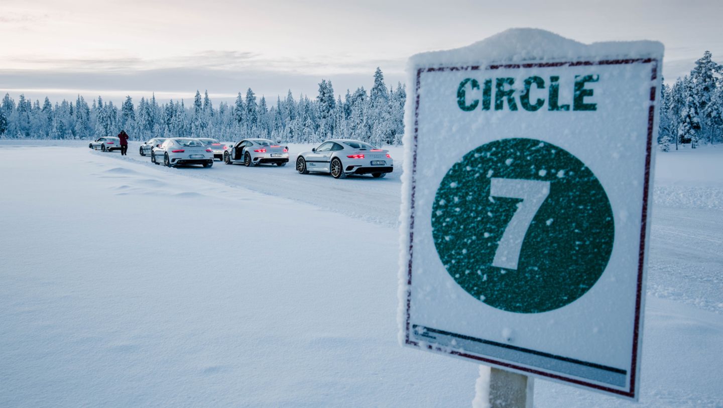 911 Turbo S, Porsche Driving Experience Winter, Levi, Finnland, 2016, Porsche AG