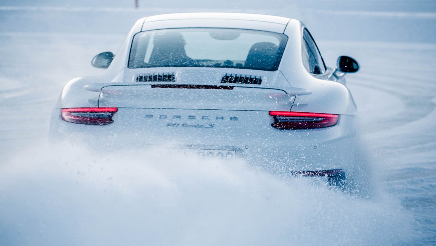 911 Turbo S, Porsche Driving Experience Winter, Levi, Finland, 2016, Porsche AG