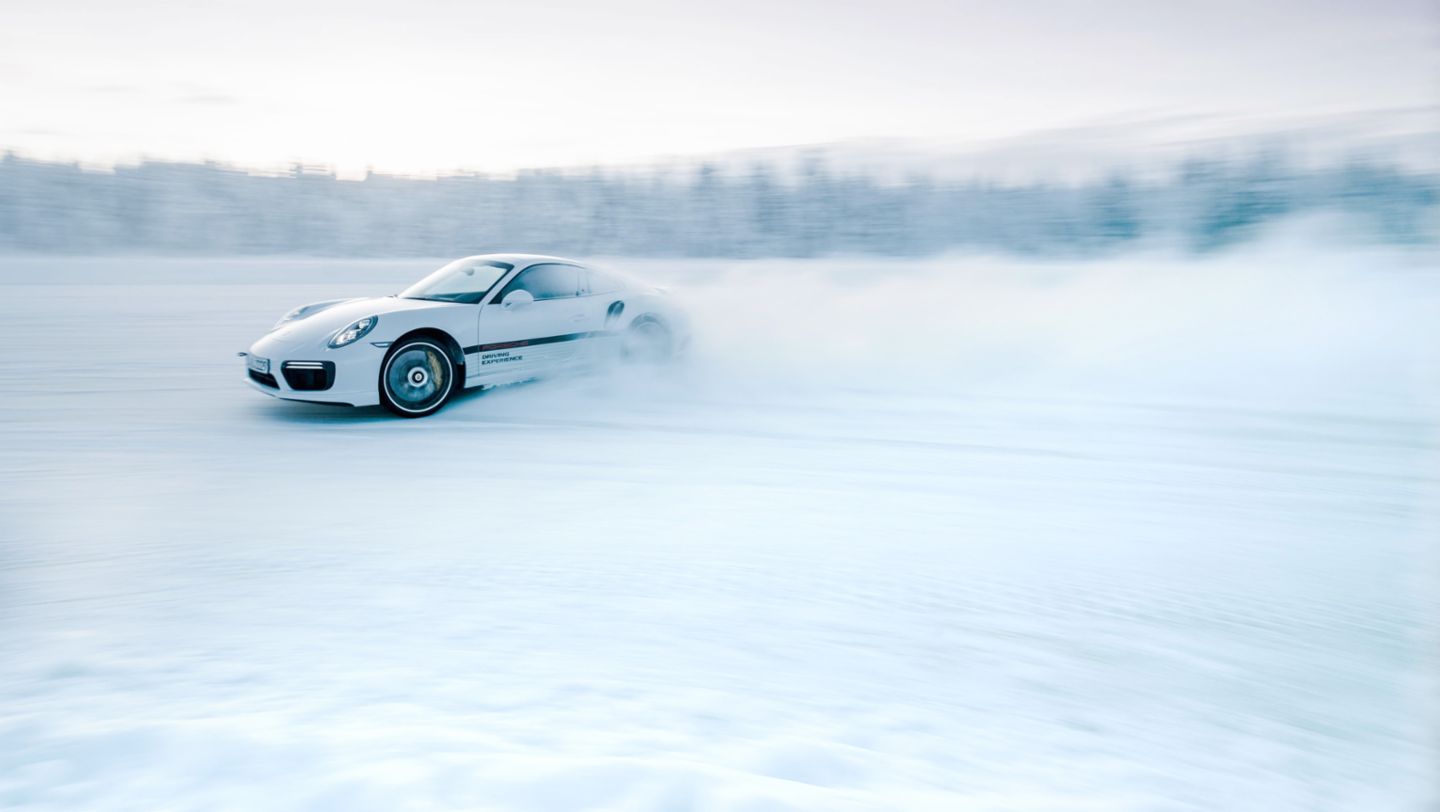 911 Turbo S, Porsche Driving Experience Winter, Levi, Finland, 2016, Porsche AG
