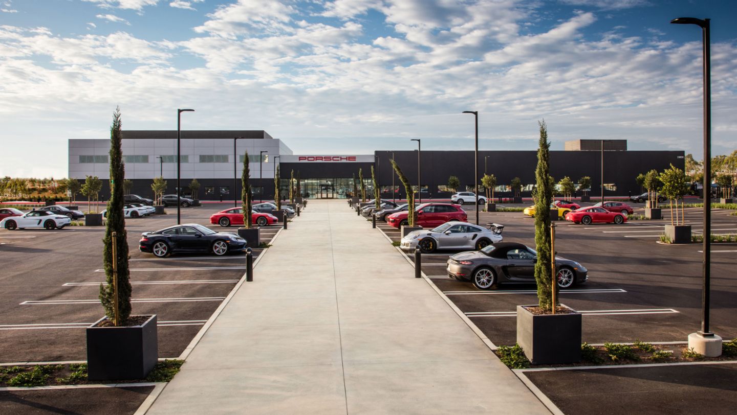 911 GT3 RS (silber), Porsche Experience Center, Los Angeles, 2016, Porsche AG