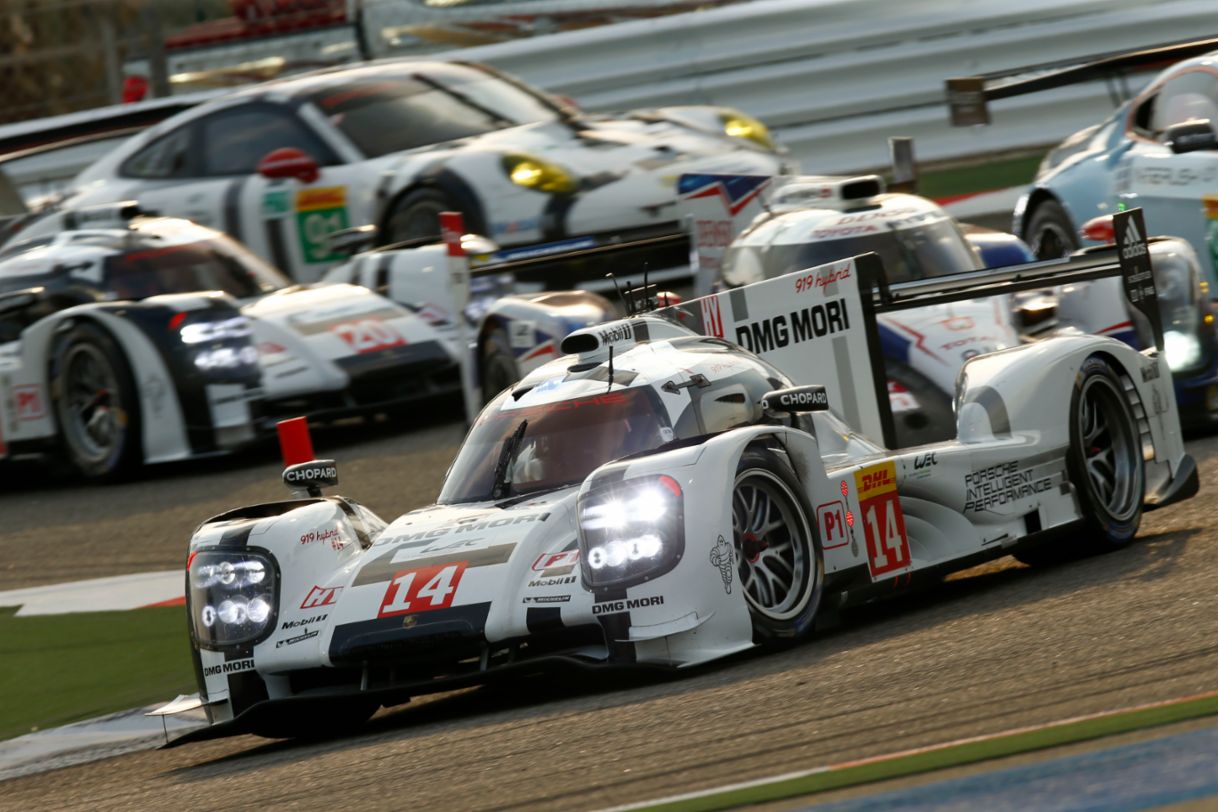 Porsche 919 Hybrid, Porsche Team: Romain Dumas, Neel Jani, Marc Lieb