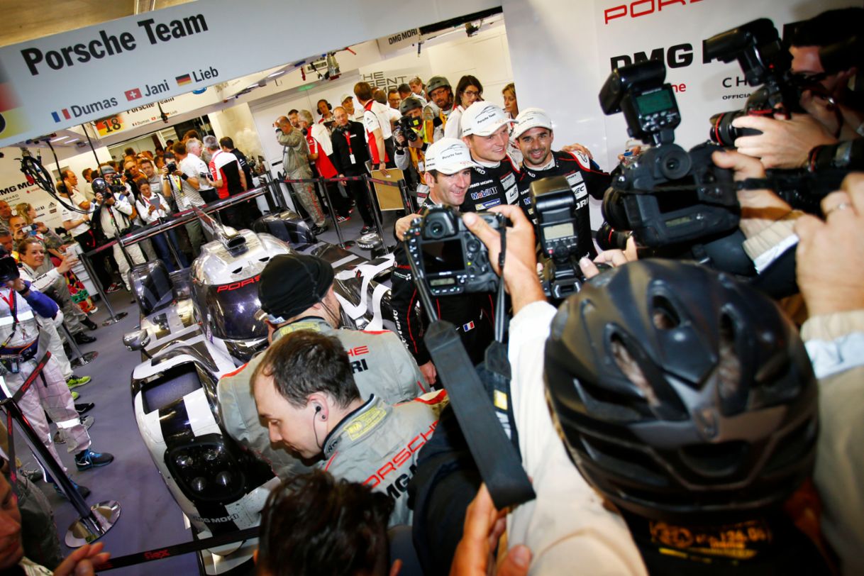 Porsche Team: (l-r) Romain Dumas, Marc Lieb, Neel Jani