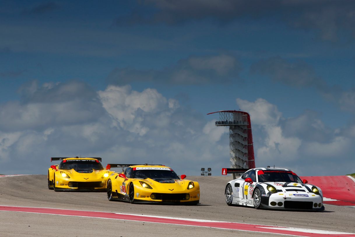 Porsche 911 RSR, Porsche North America: Joerg Bergmeister, Earl Bamber