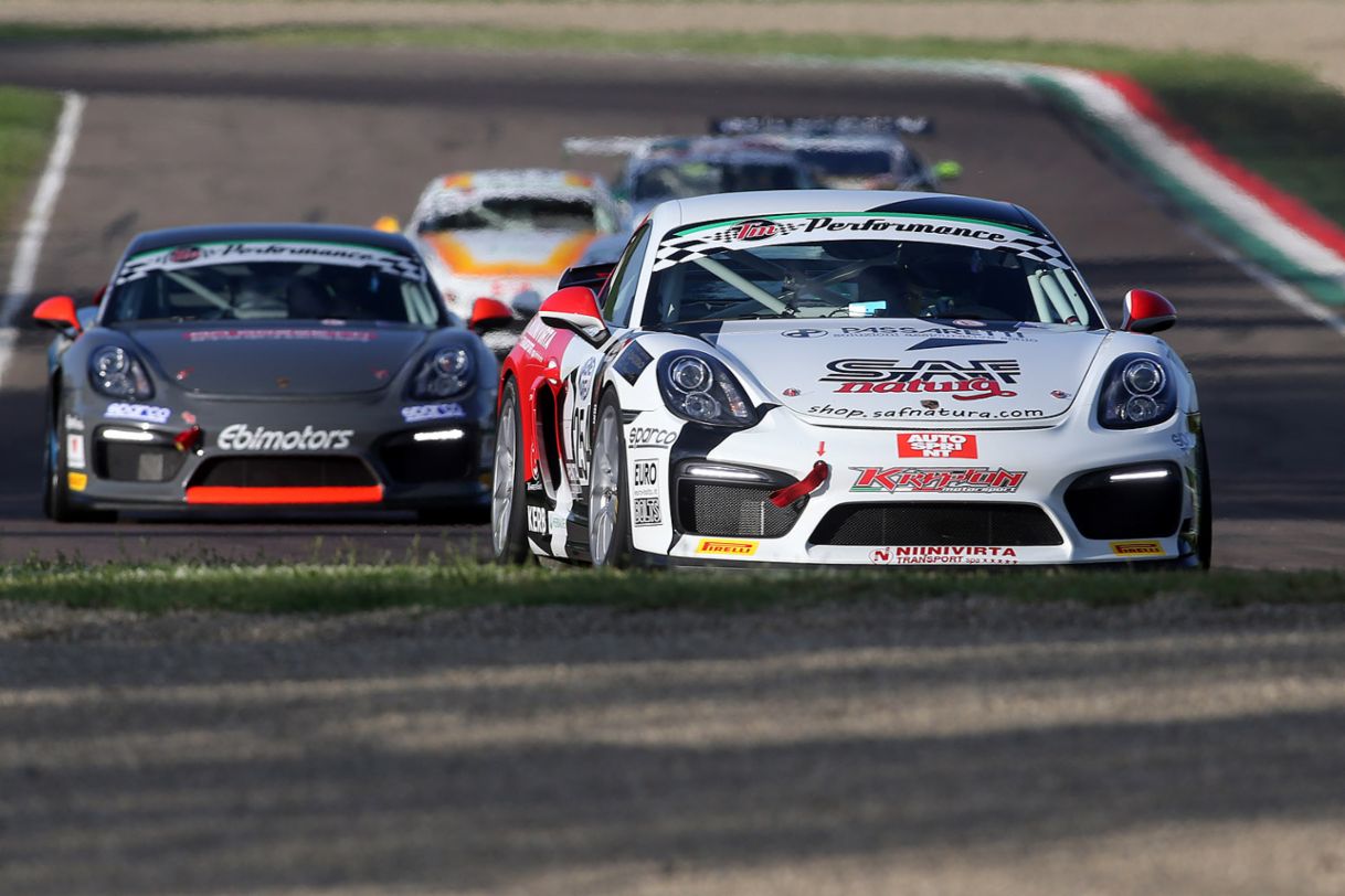 2016_CaymanGT4TrophyItalia_01_Imola_BIANCO-DE_CASTRO_01