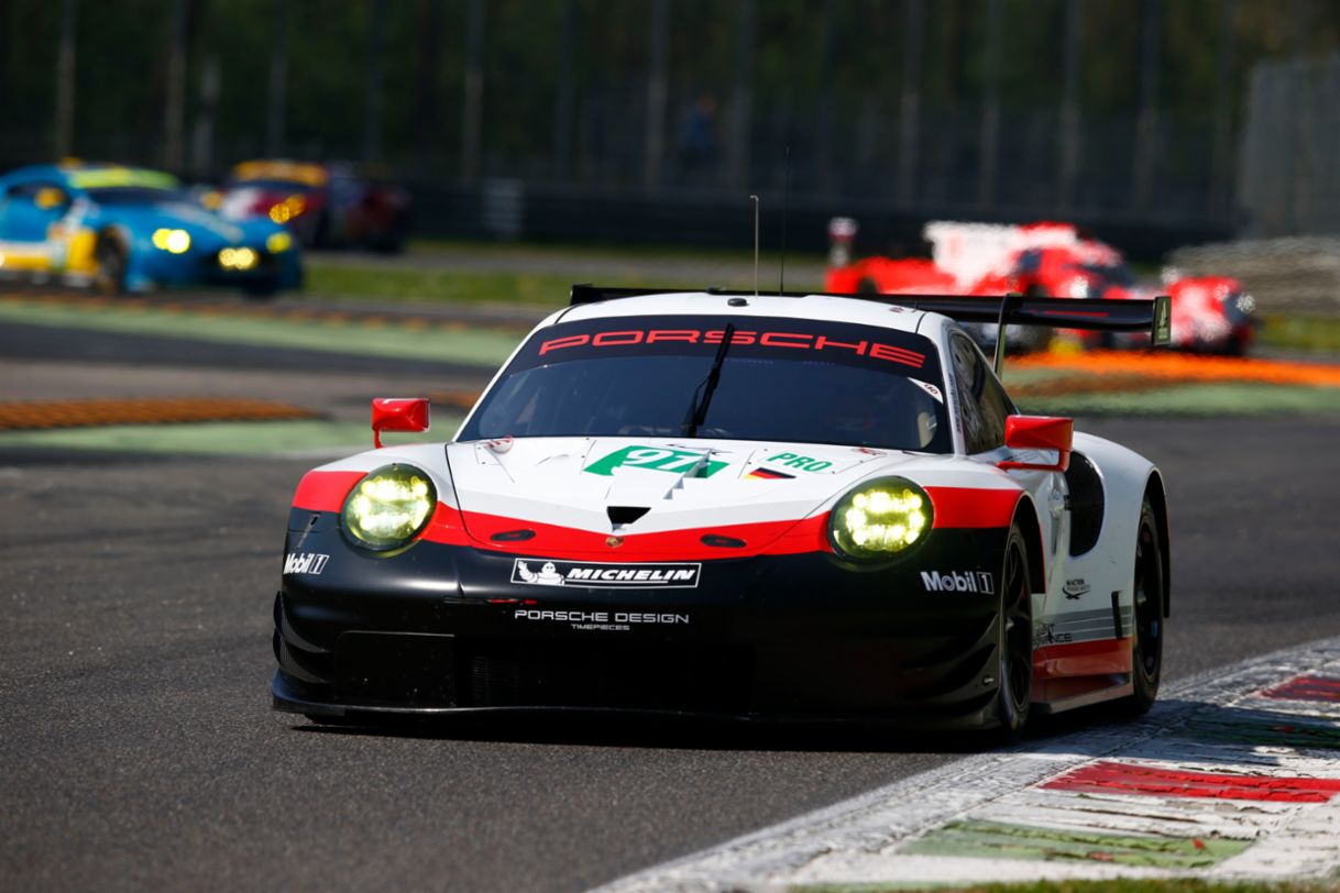 Porsche 911 RSR (91), Porsche GT Team: Richard Lietz, Frederic Makowiecki