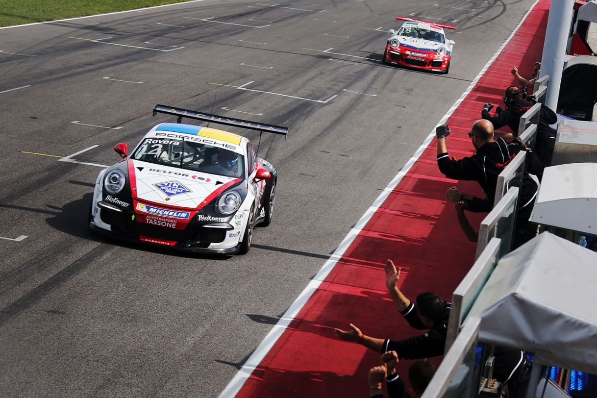 CarreraCupItalia2017_02_Misano_Gara2_ROVERA_arrivo_