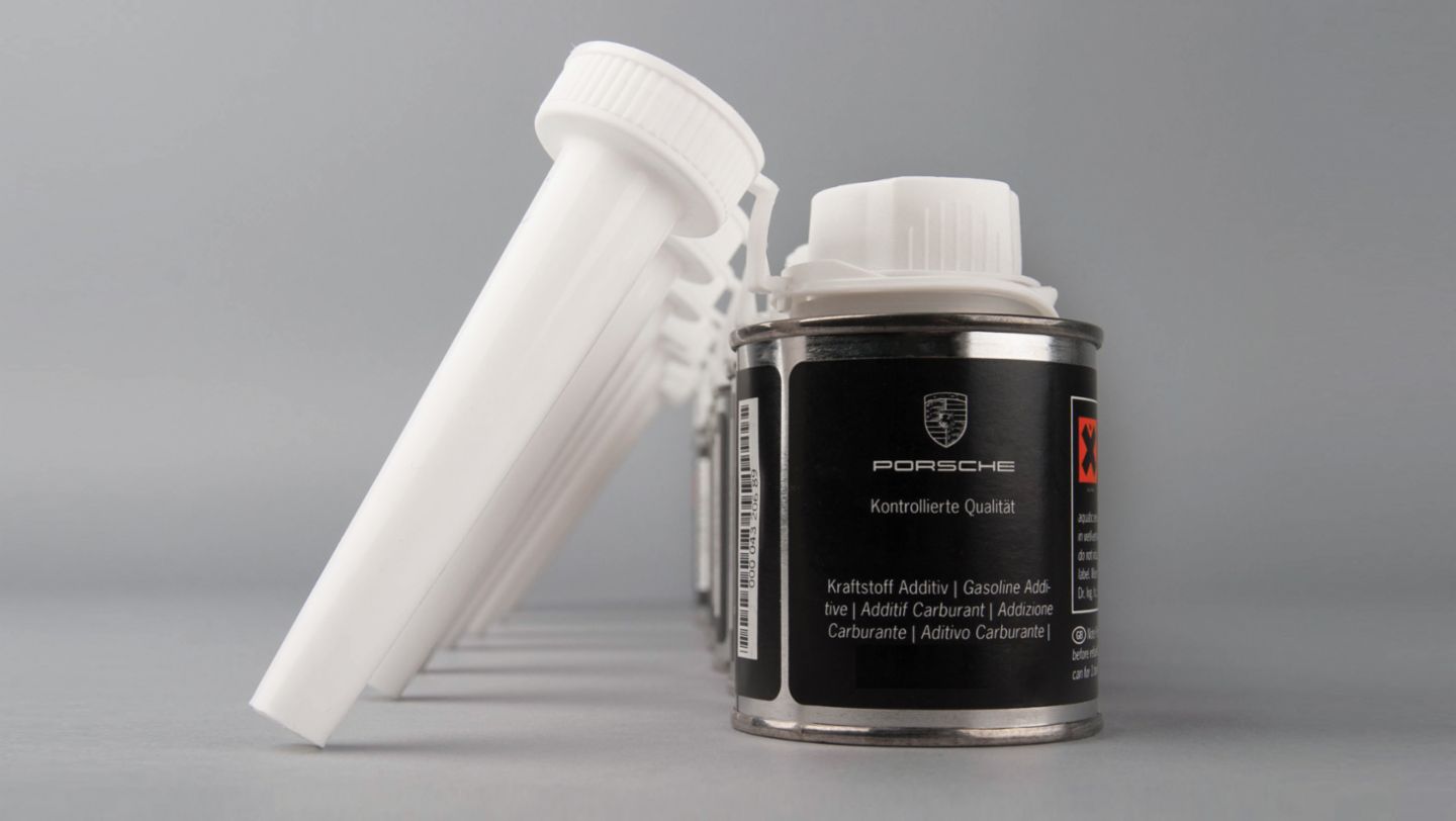 Porsche presenta en Chile su aditivo Keropur para motores de gasolina Porsche Newsroom LATAM