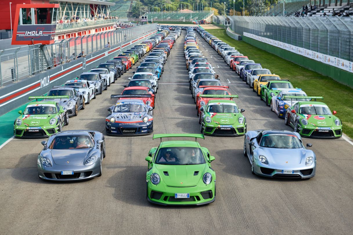 2018_CarreraCupItalia_07_Imola_PorscheFestival_Parata