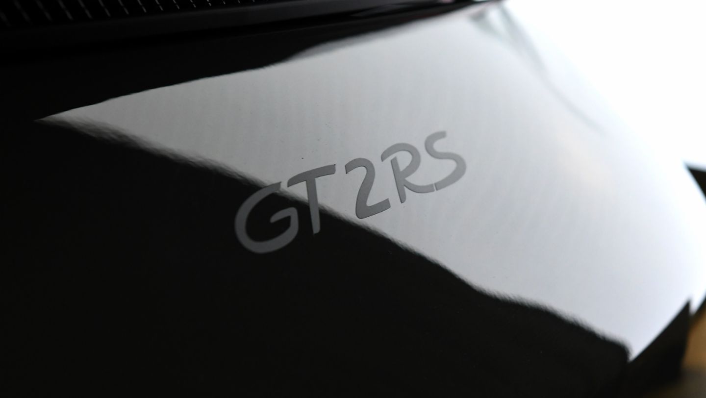 Porsche revela en Chile el 911 más rápido y potente de la historia