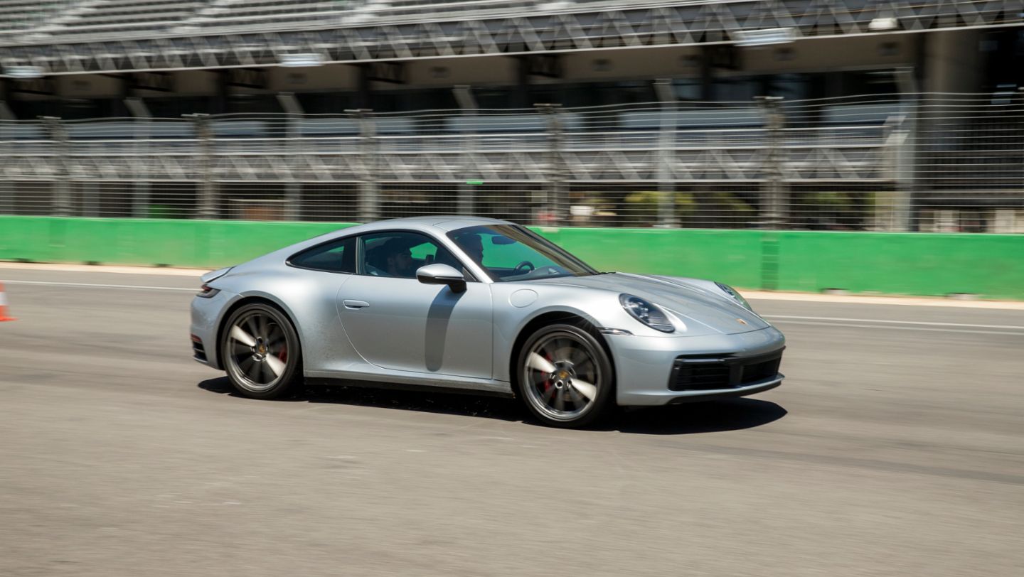 El nuevo Porsche 911 en el Autódromo Hermanos Rodríguez