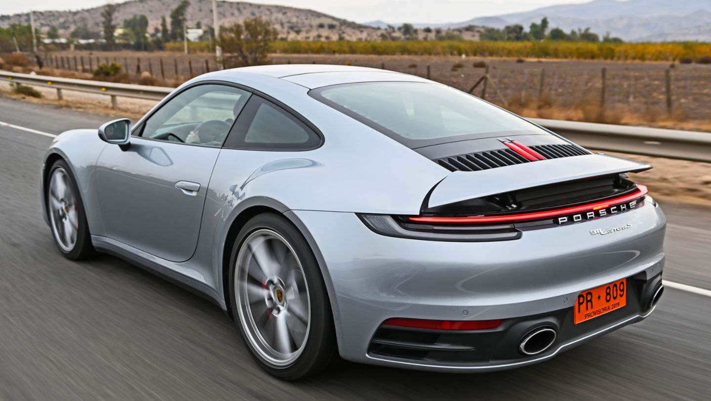 Nuevo Porsche 911 camino a la Ruta Los Caracoles