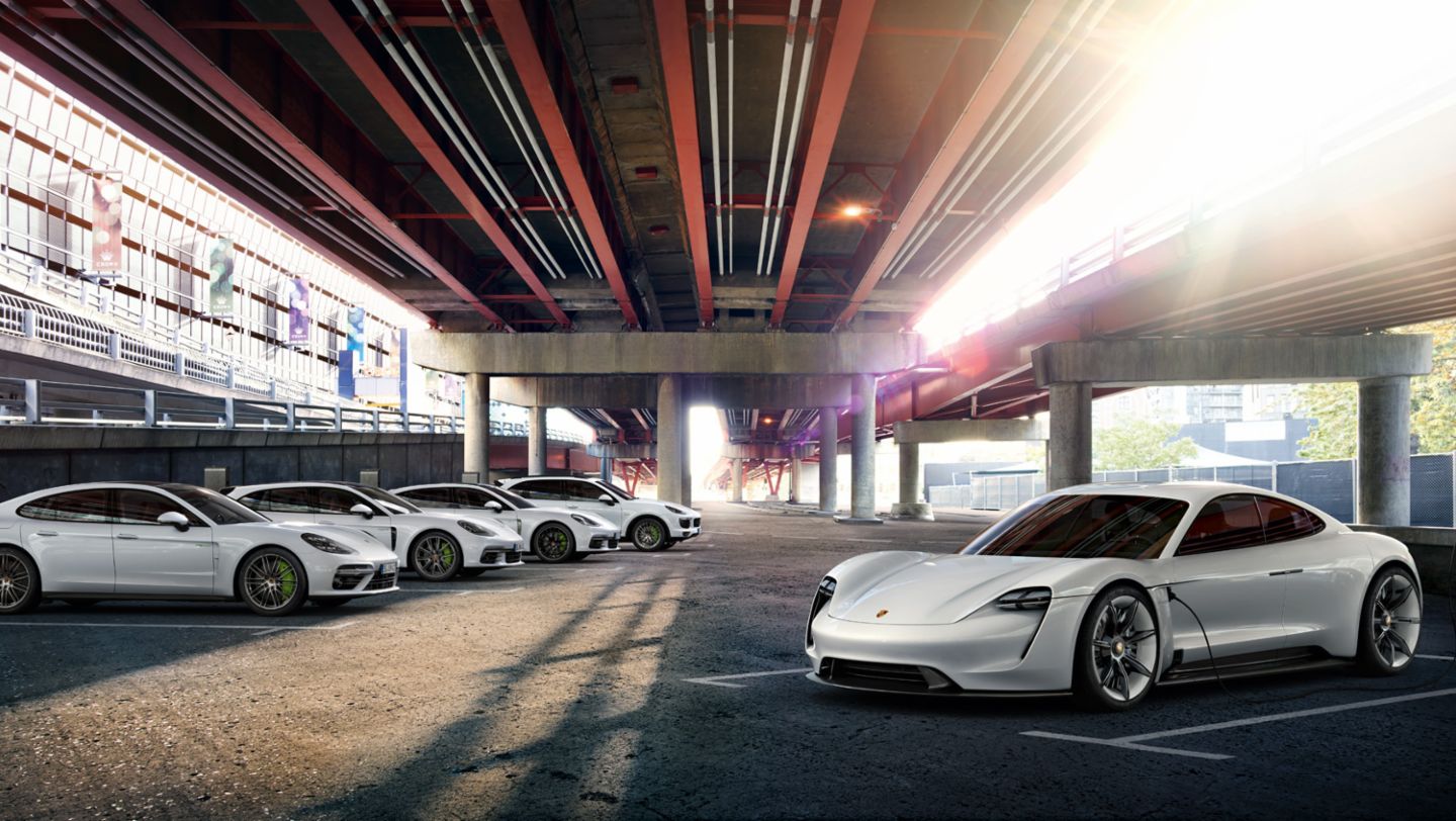 Porsche palpita la llegada de su nuevo auto eléctrico Taycan