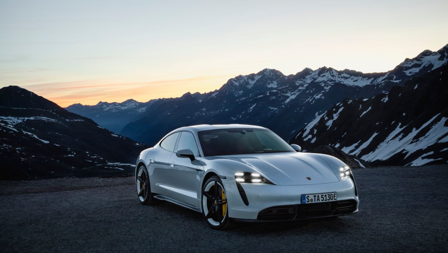 La revolución eléctrica se acerca a Chile con la preventa del nuevo Porsche Taycan Turbo y Turbo S