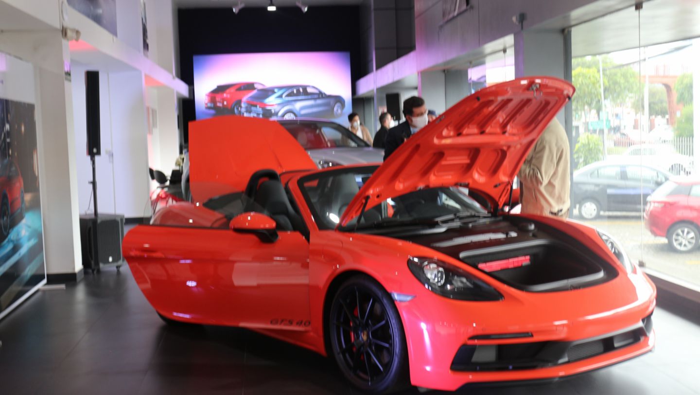 Ya está en Ecuador el Porsche 718 Boxster GTS