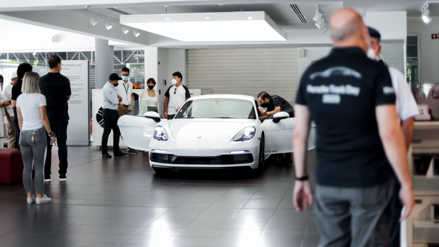 Panamá recibe al 718 Cayman GTS 4.0