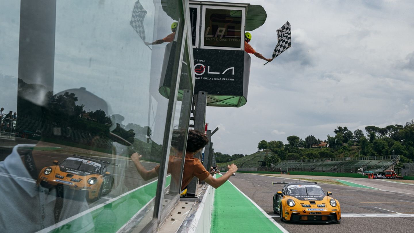 2024_pcci02_Imola_race2_Ten Voorde_win